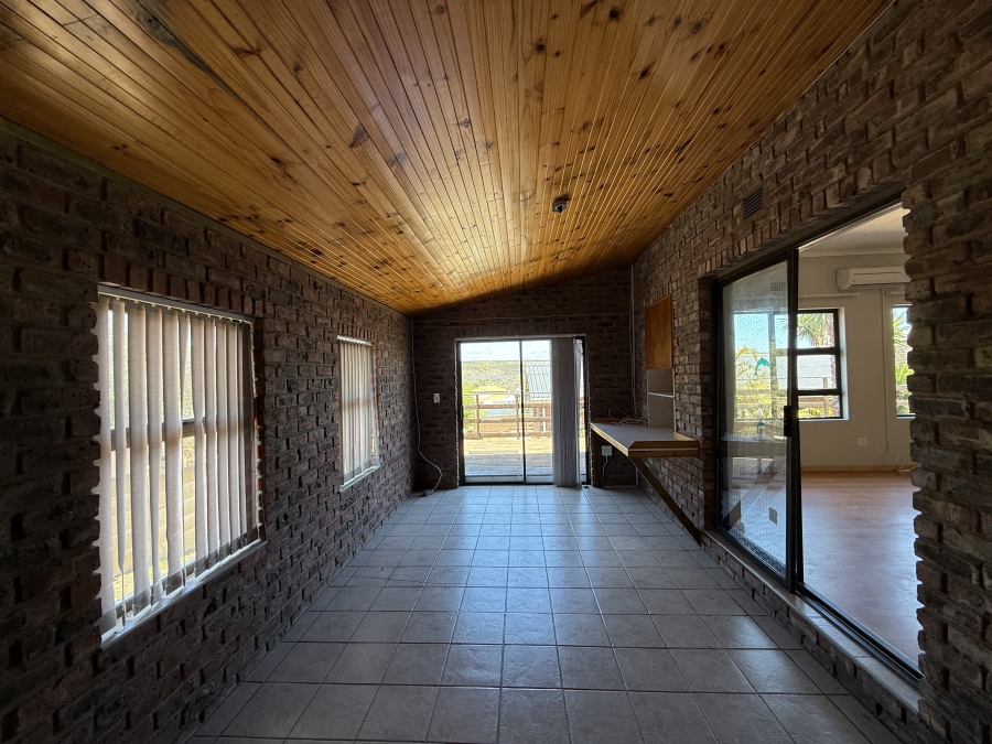 2 Bedroom Property for Sale in Stilbaai Wes Western Cape